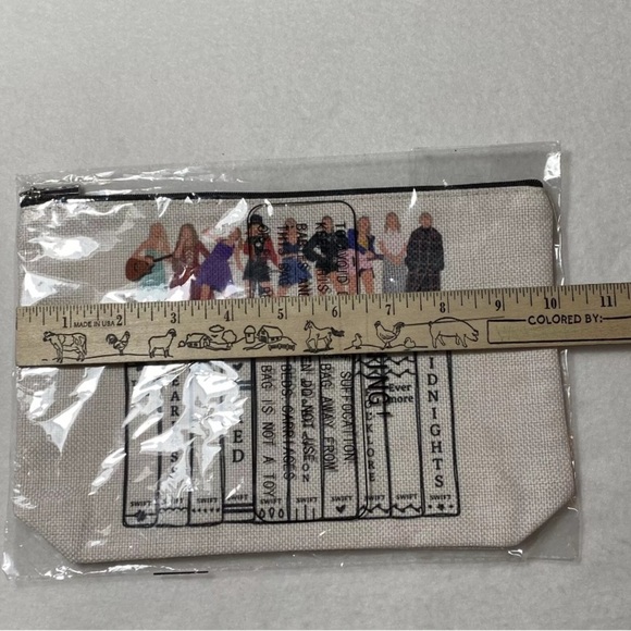 Taylor Swift Novel Tour Cosmetic Small Bag Fearless Red Folklore Evermore Speak - Picture 3 of 4